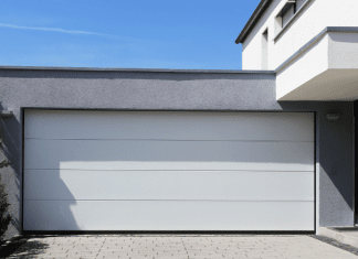 Top Features of the 4-Bolt Bezel Stainless Steel Cylinder Lock Latch